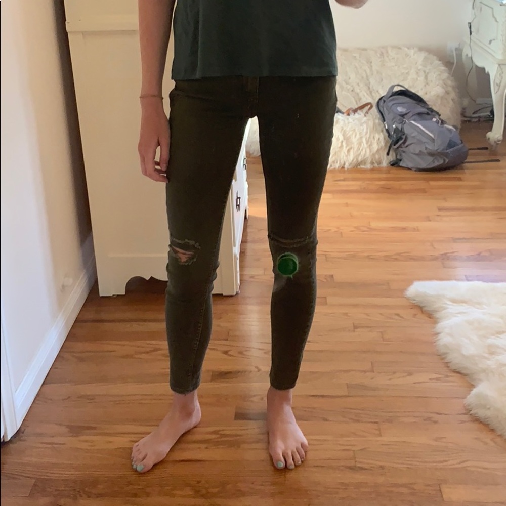 Levi’s 7/11 Super Skinny Green Size 27